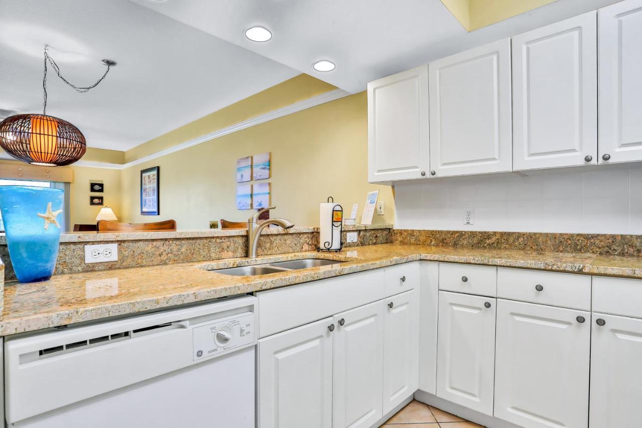 Oceanwalk Condos Bethune Beach Екстериор снимка
