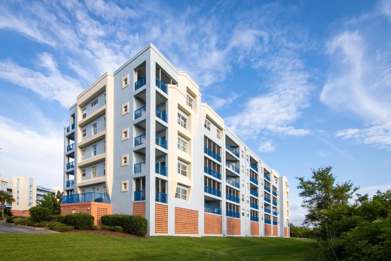 Oceanwalk Condos Bethune Beach Екстериор снимка