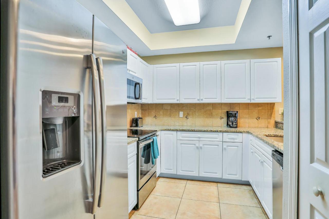 Oceanwalk Condos Bethune Beach Екстериор снимка