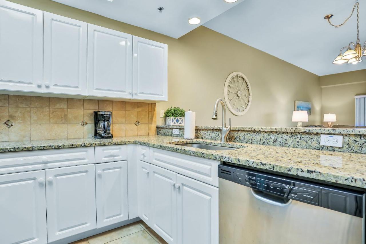 Oceanwalk Condos Bethune Beach Екстериор снимка