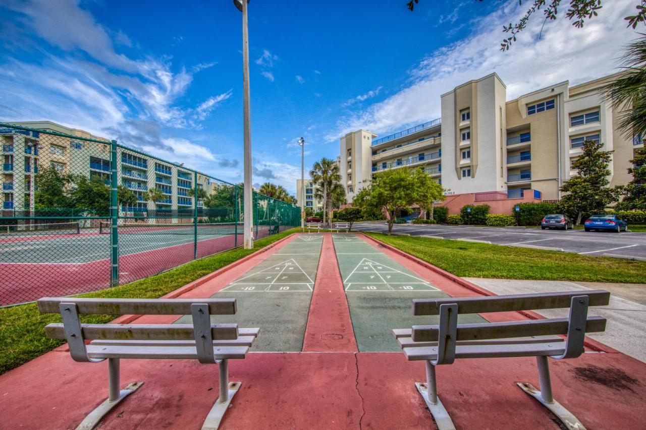 Oceanwalk Condos Bethune Beach Екстериор снимка