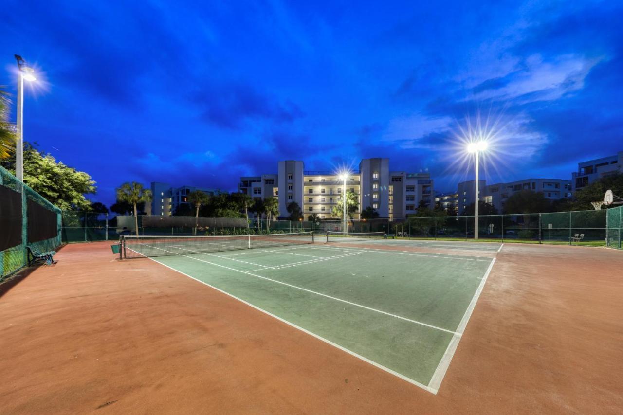 Oceanwalk Condos Bethune Beach Екстериор снимка