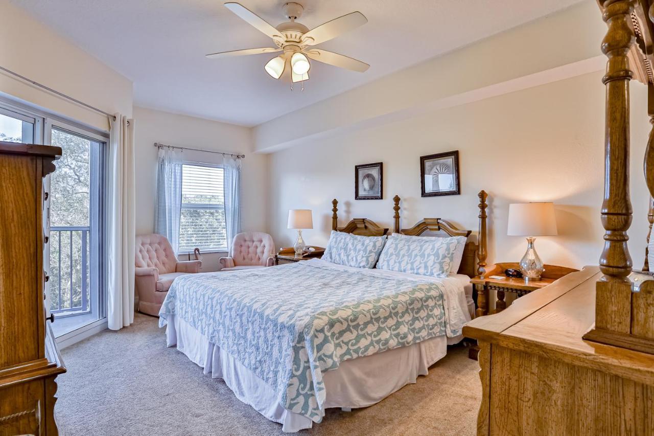 Oceanwalk Condos Bethune Beach Екстериор снимка