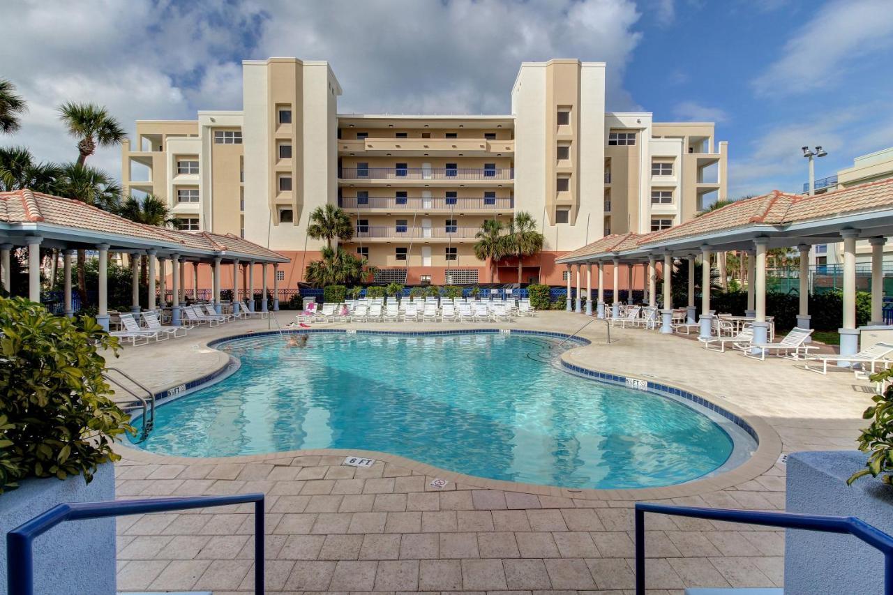 Oceanwalk Condos Bethune Beach Екстериор снимка